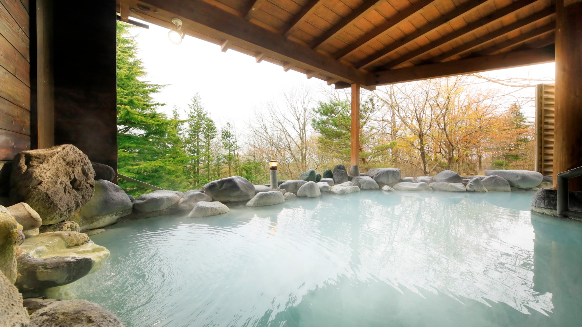 [露天浴池] 男士露天溫泉浴池