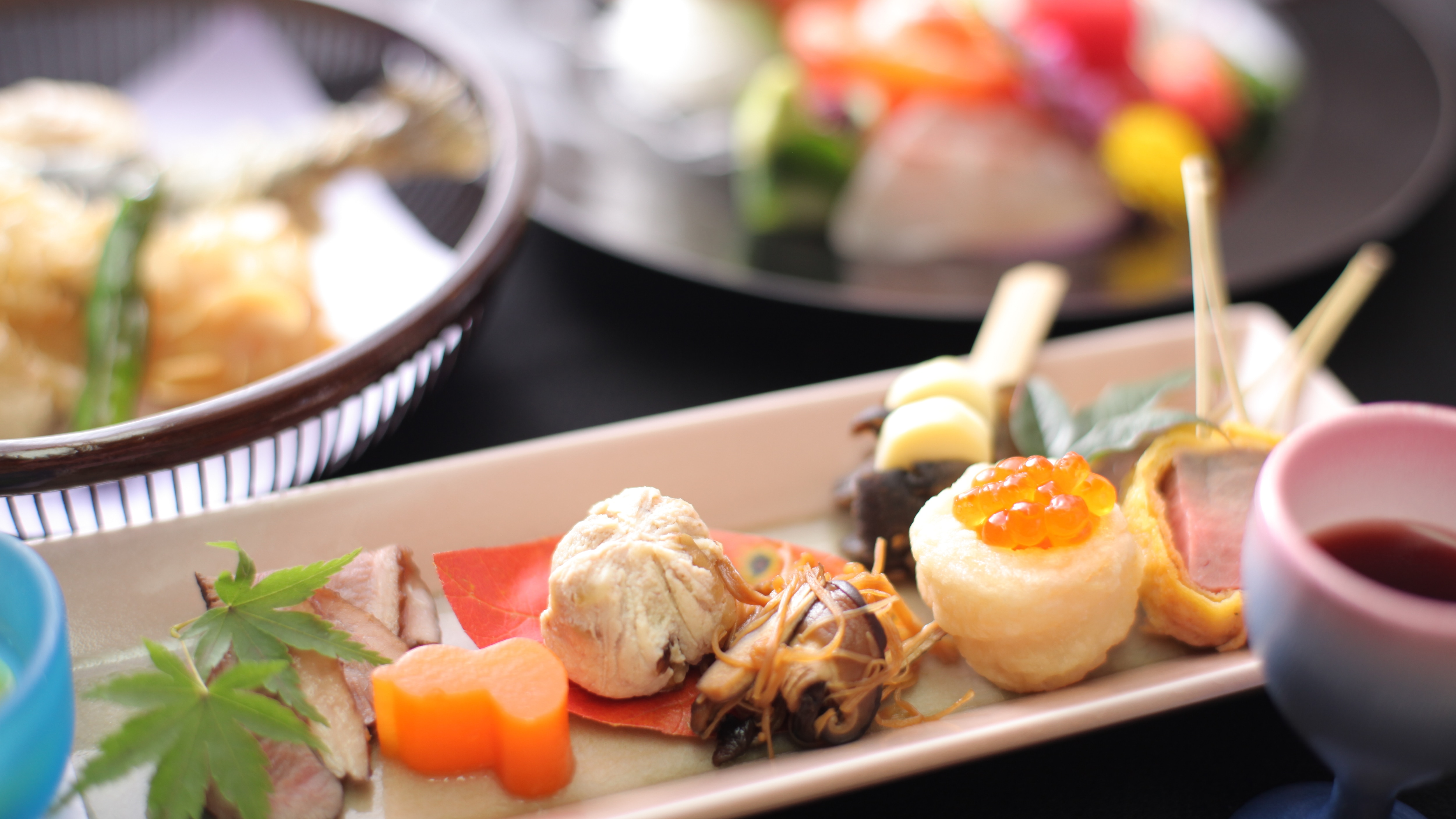 Please enjoy a variety of exquisite dishes that you can enjoy with your eyes and tongue.