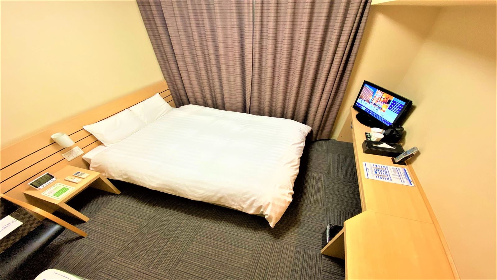 ◆ Non-smoking single / double room 15 square meters Bed size 140 cm & times; 195 cm