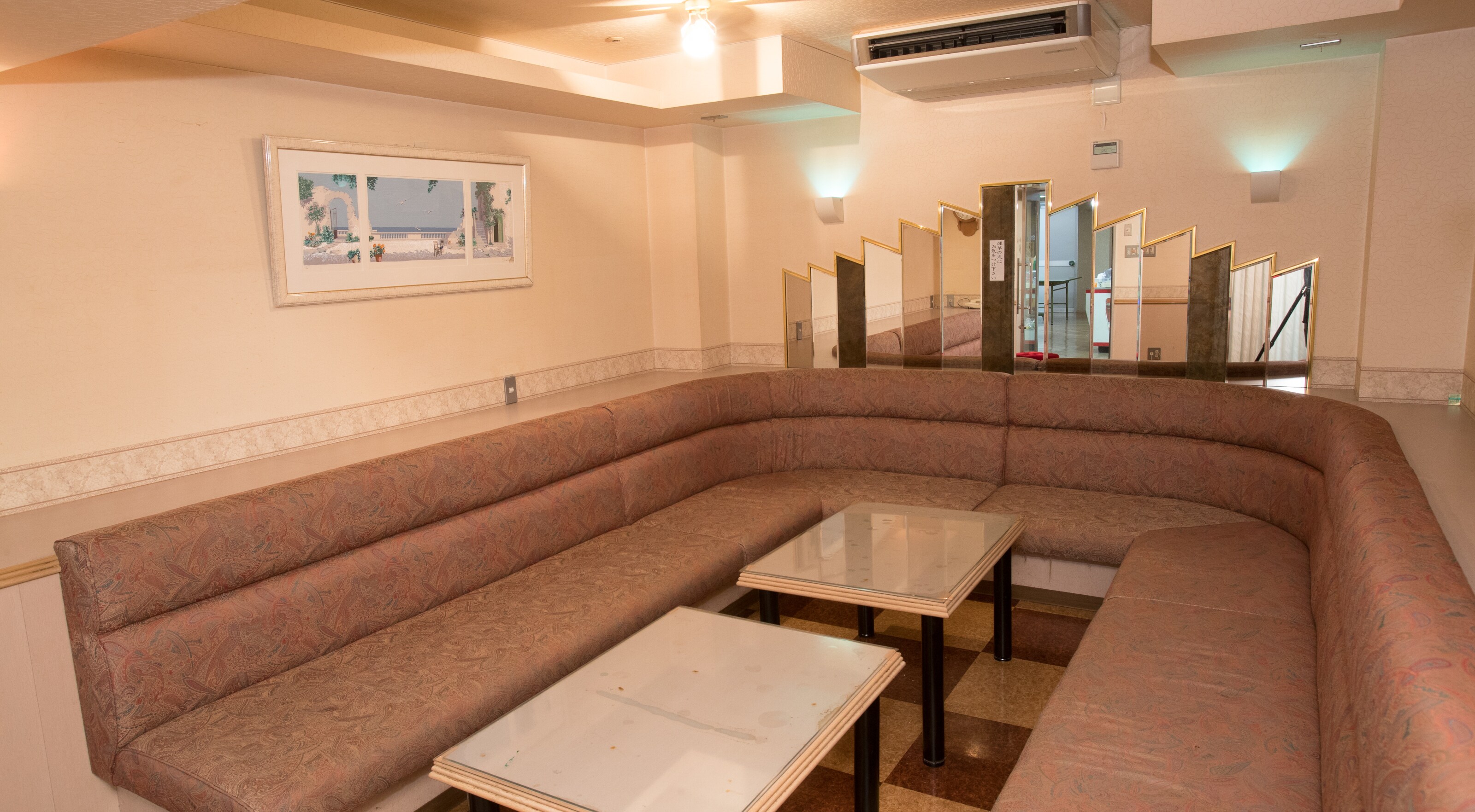 Karaoke private room Lido (reservation required on a first-come-first-served basis)