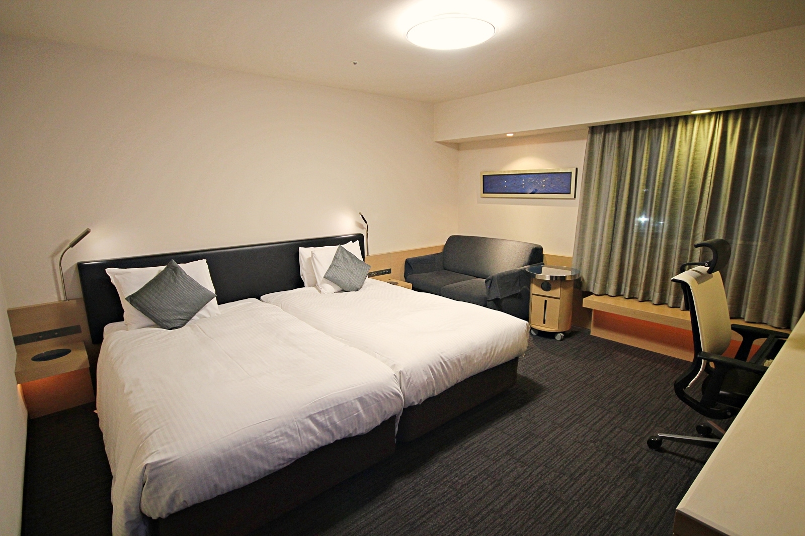 Premier twin room