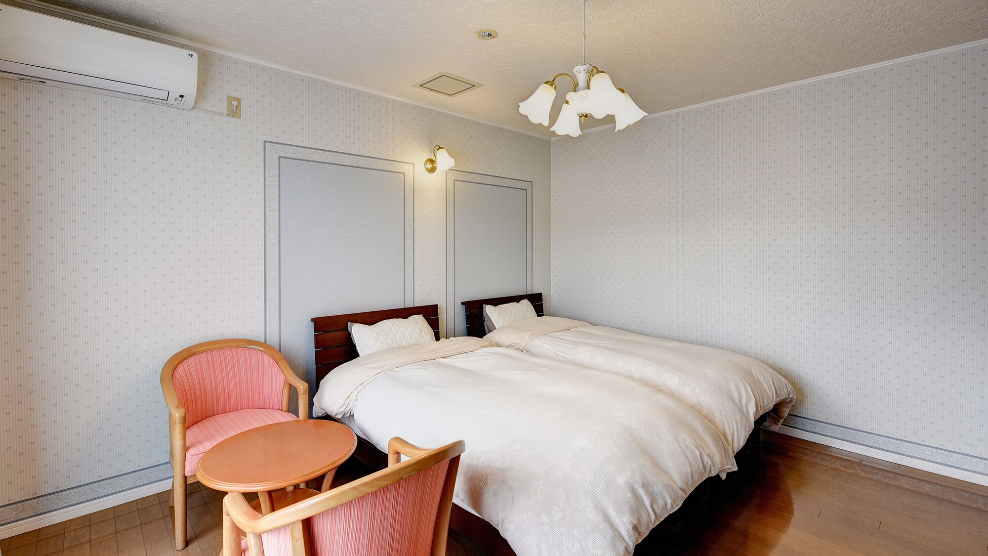 * [Example of guest room] <Nadeshiko> A simple but cute room.