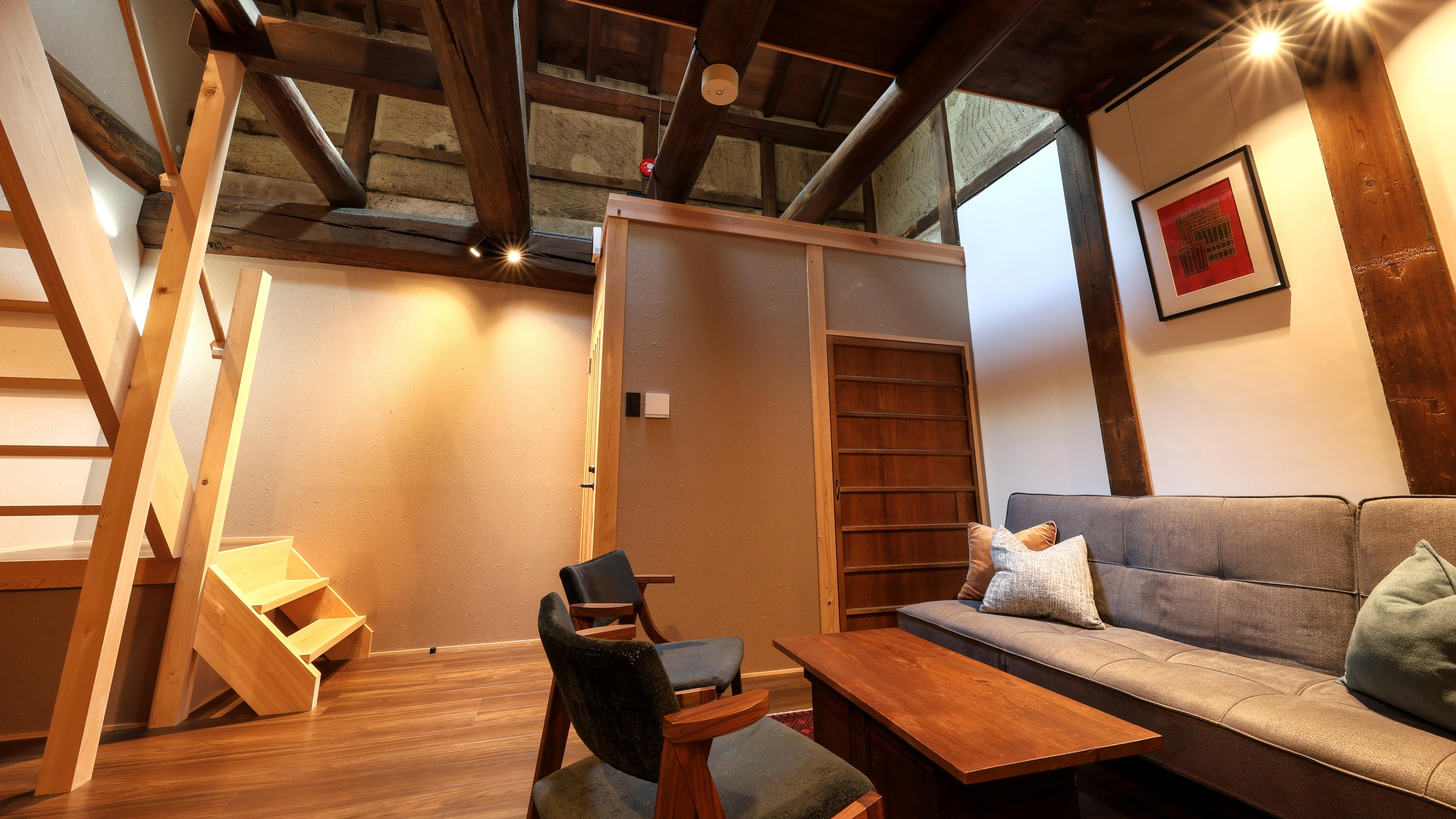 ■USU (42 square meters/twin/accommodates 3 people/1st floor living room/2nd floor bedroom)