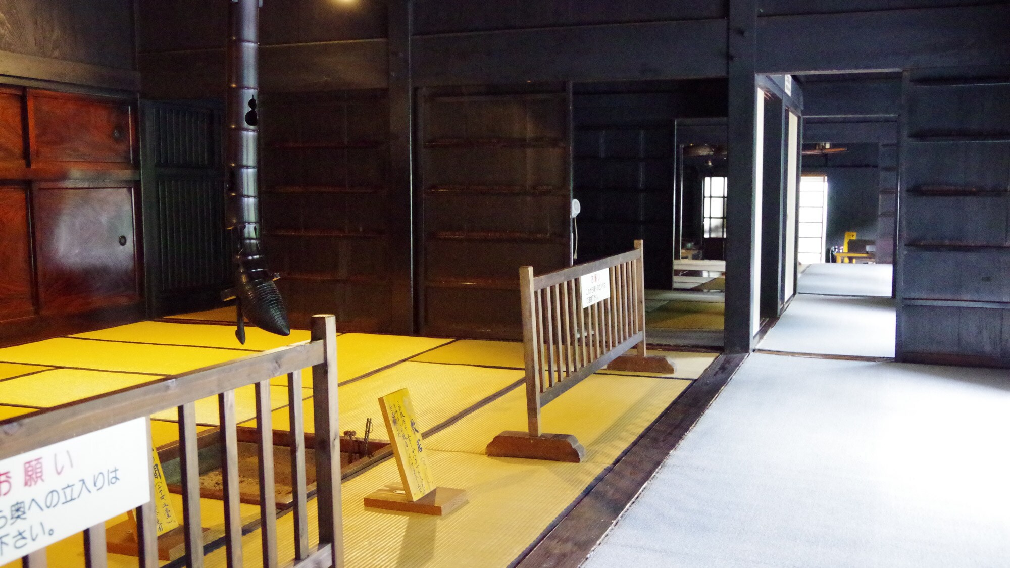 *[Inside the building] You can feel the history inside the building.