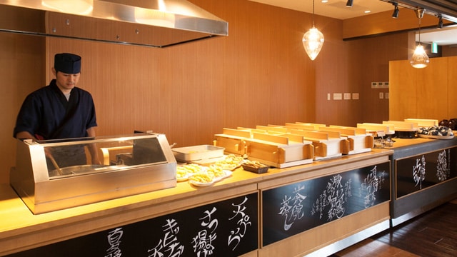 Half buffet available for dinner
