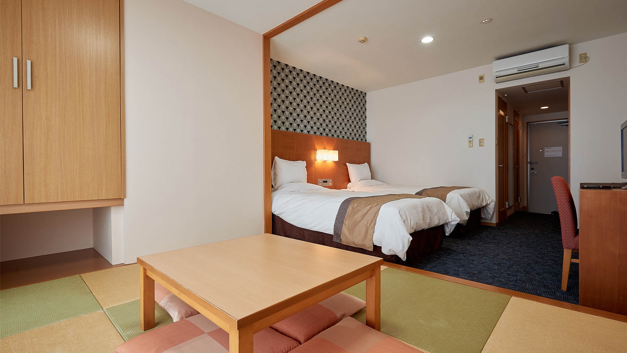 Kamar tamu (kamar gaya Jepang-Barat Omakase)