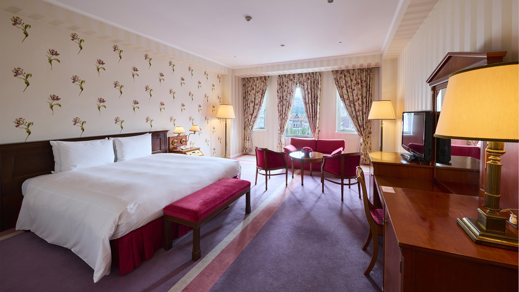 [客房範例] 豪華設計師雙人房（城市側）