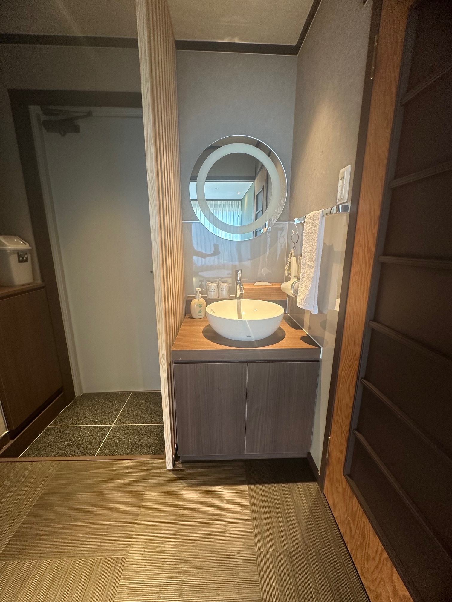 Phòng 2 giường đơn kiểu phương Tây [Kaede no Ma/tầng 4]