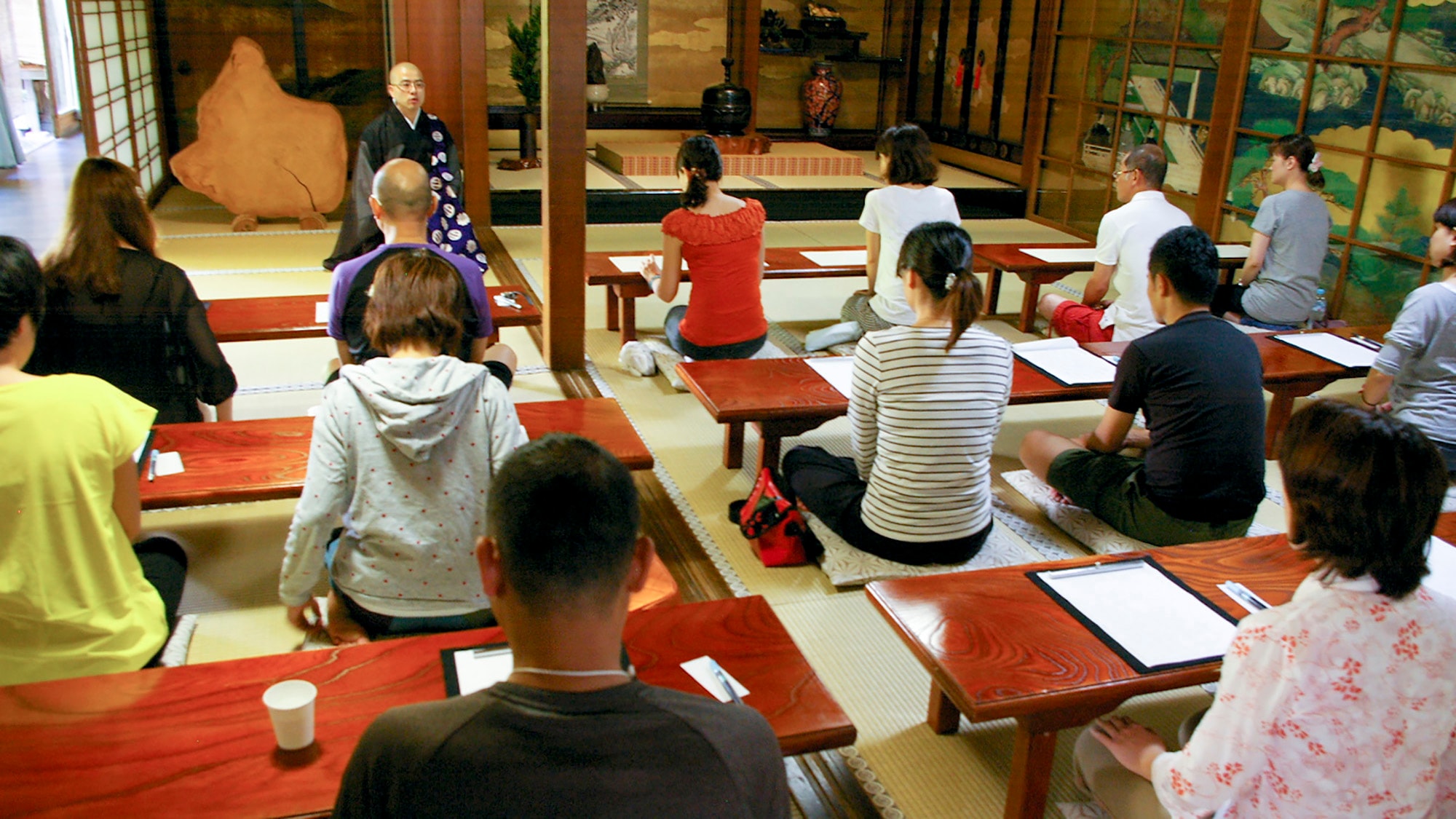 *You can try copying Buddha images, which is rare at other facilities. Even beginners are welcome to join us.