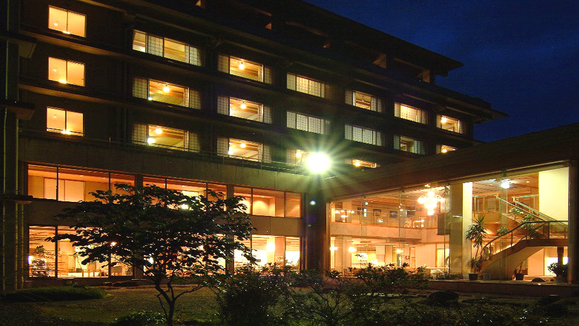 Hotel Kameya exterior (night)