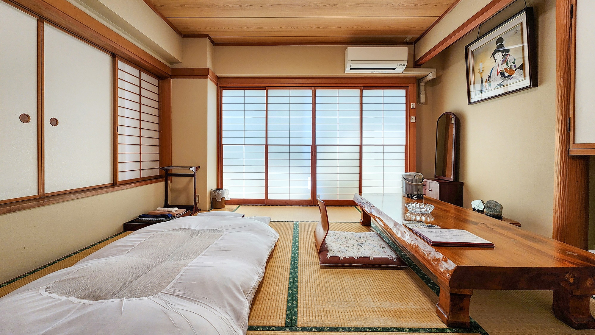 ＃広々バス・トイレ付き和室　全室灰皿完備、火の扱いにはご注意ください