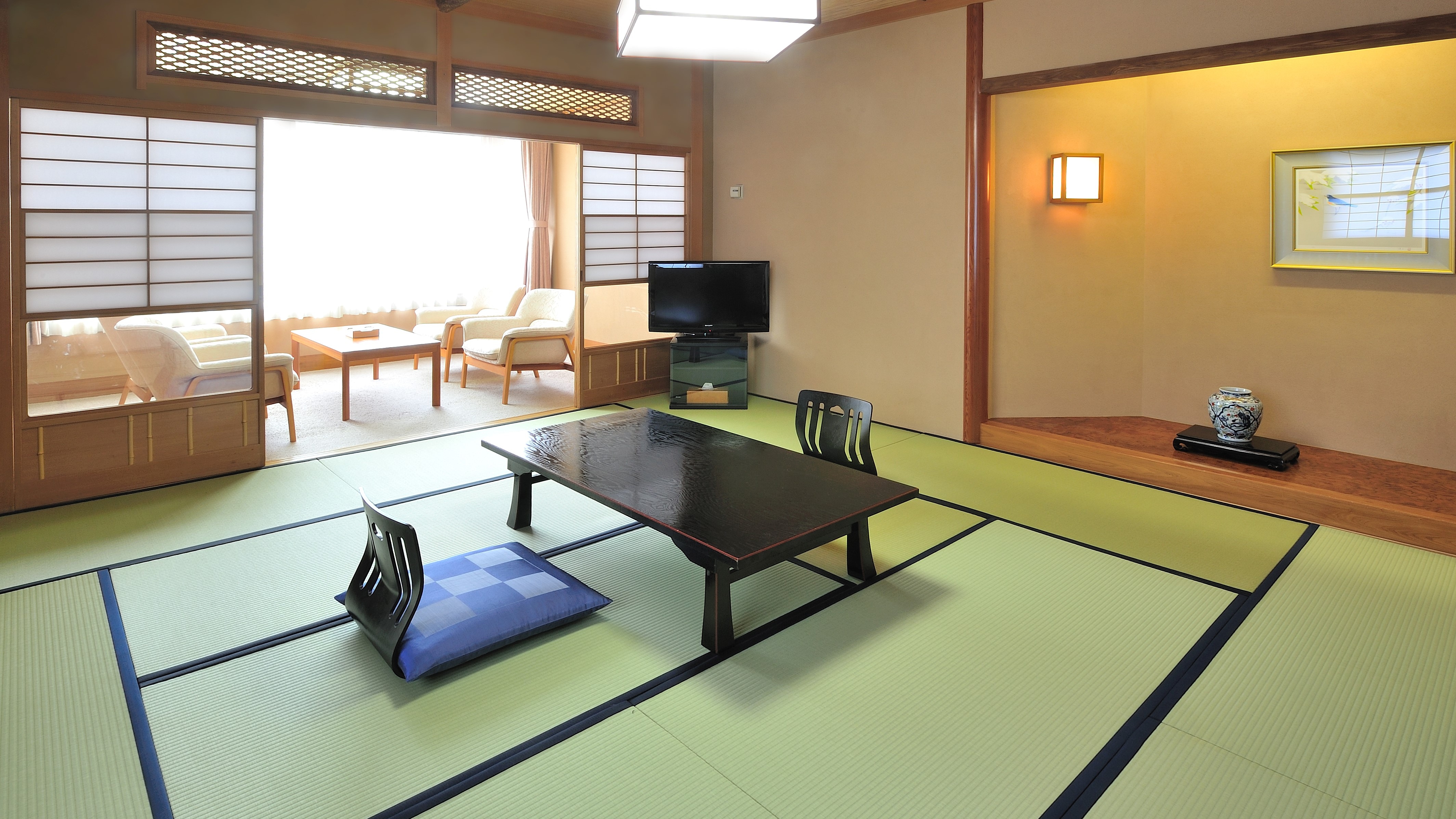 Japanese-style room 12.5 tatami mats + terrace
