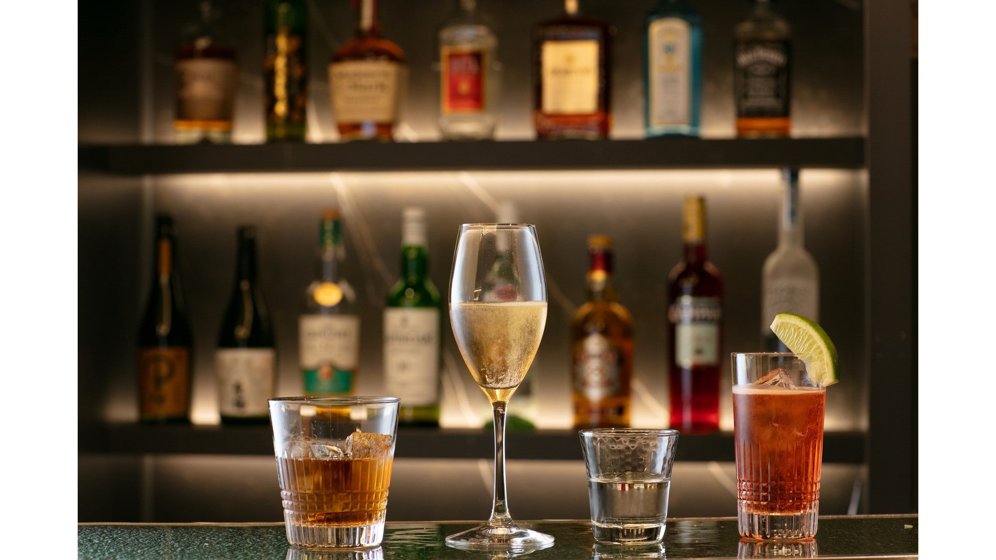 [Espacio楼层专属休息室] 提供“开胃酒”和“睡前酒”等酒精饮料