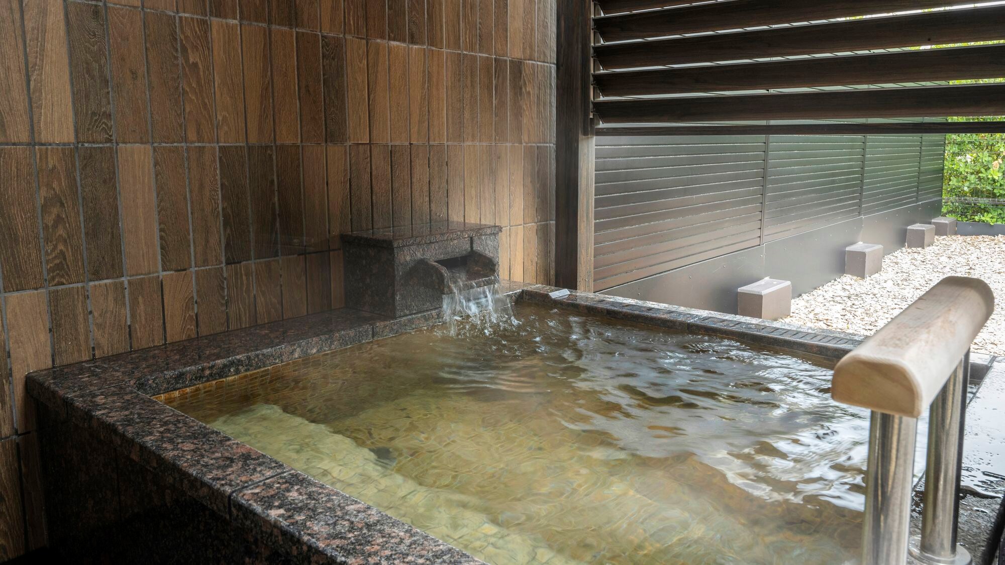 Dog-friendly room (twin room with open-air bath) / Open-air bath