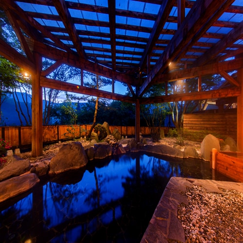 Annex Kaede Open-air bath (night)