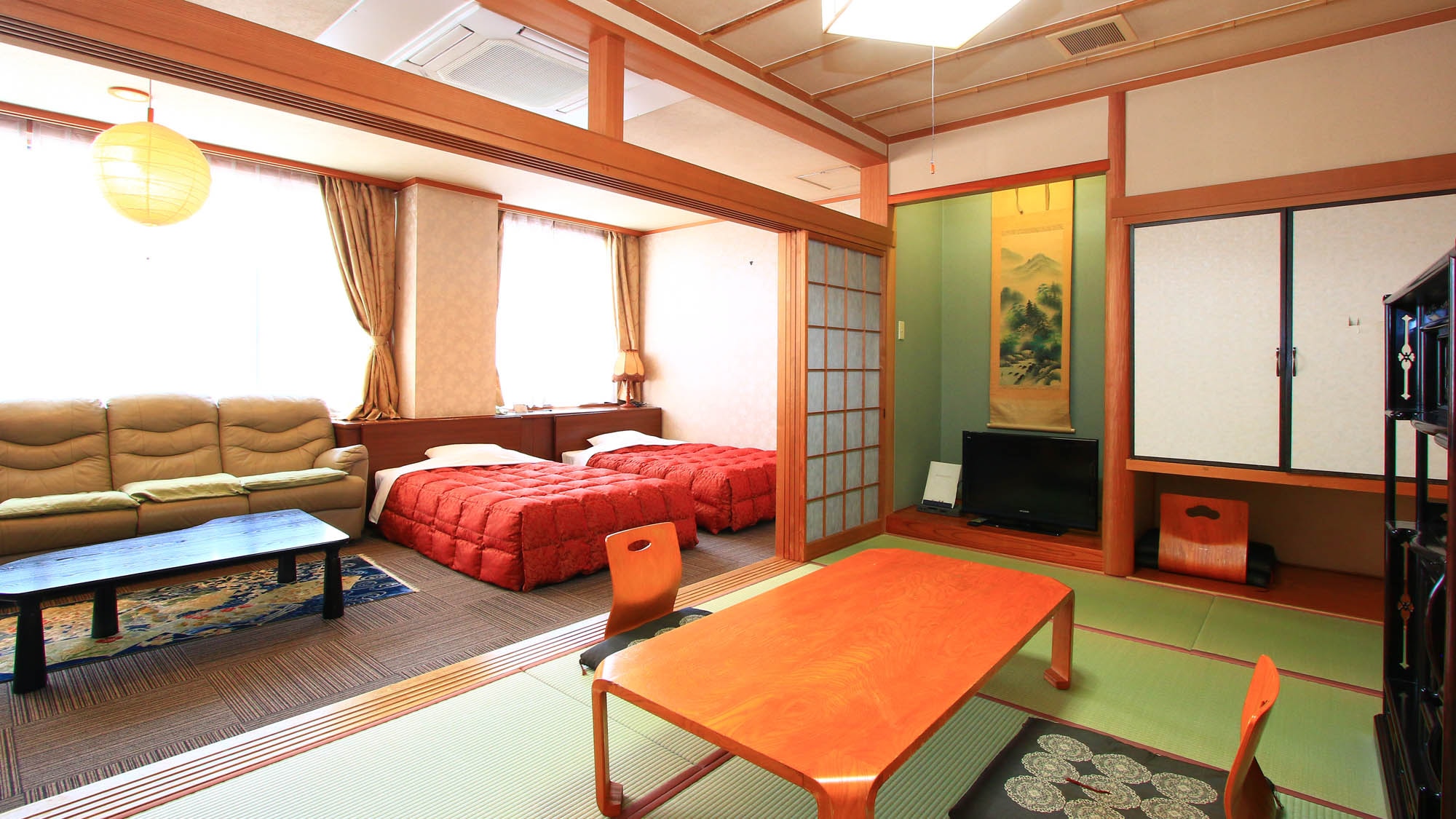 ◆Japanese-Western style room◆Twin bed + Japanese style room