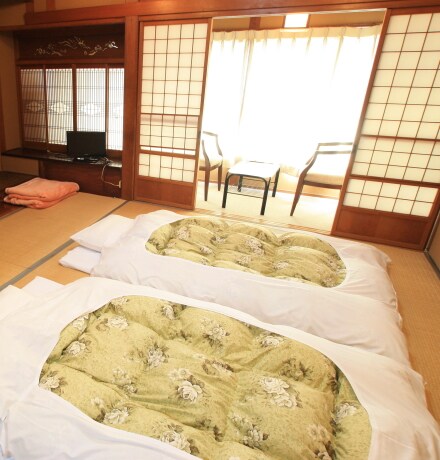 P Main Building 1F Japanese-style room 8 tatami mats + Japanese-style room P125.126