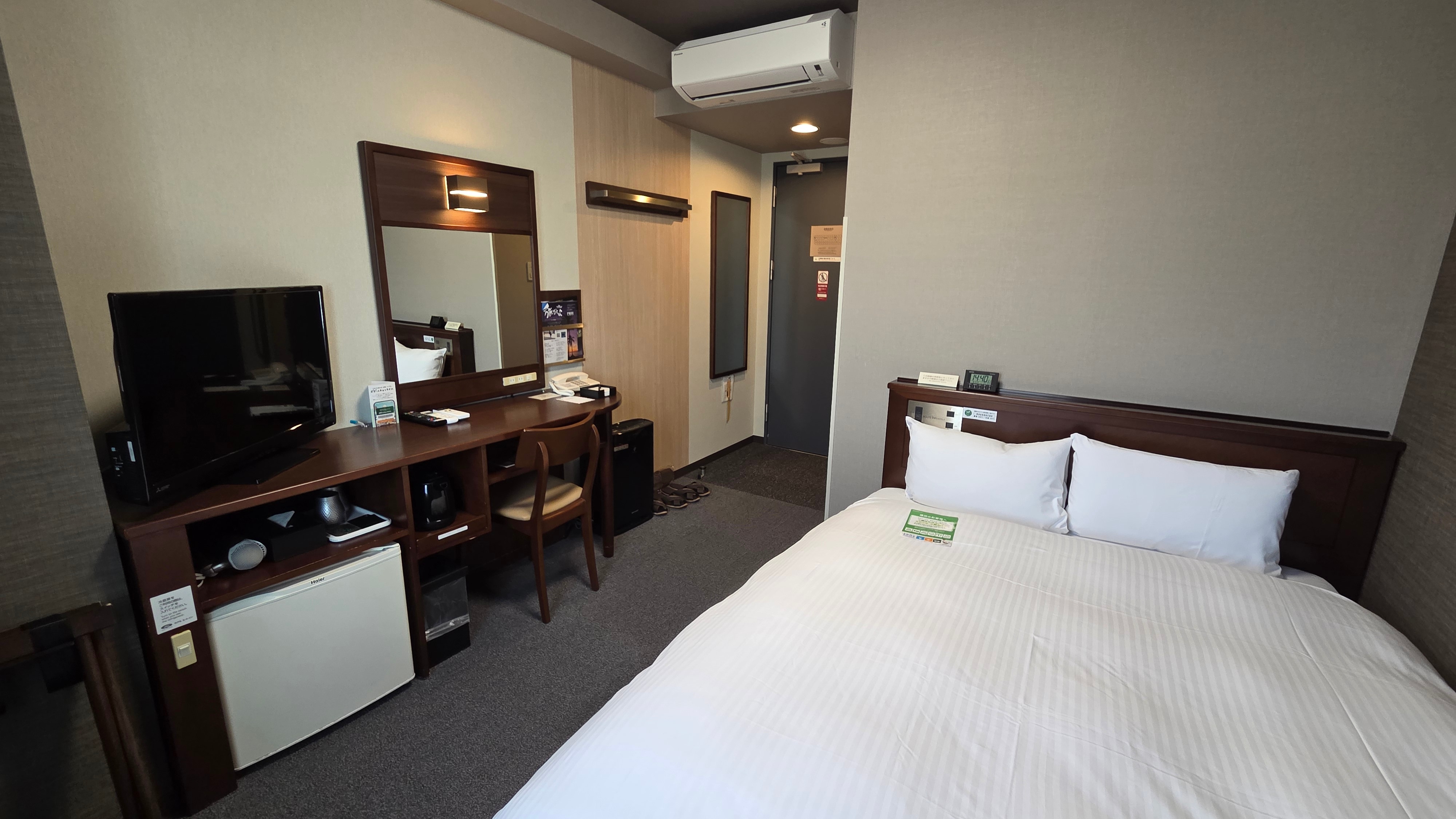 ◆Semi-double room◆　140cm wide bed●12㎡