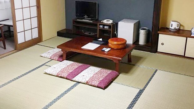 Japanese-style room