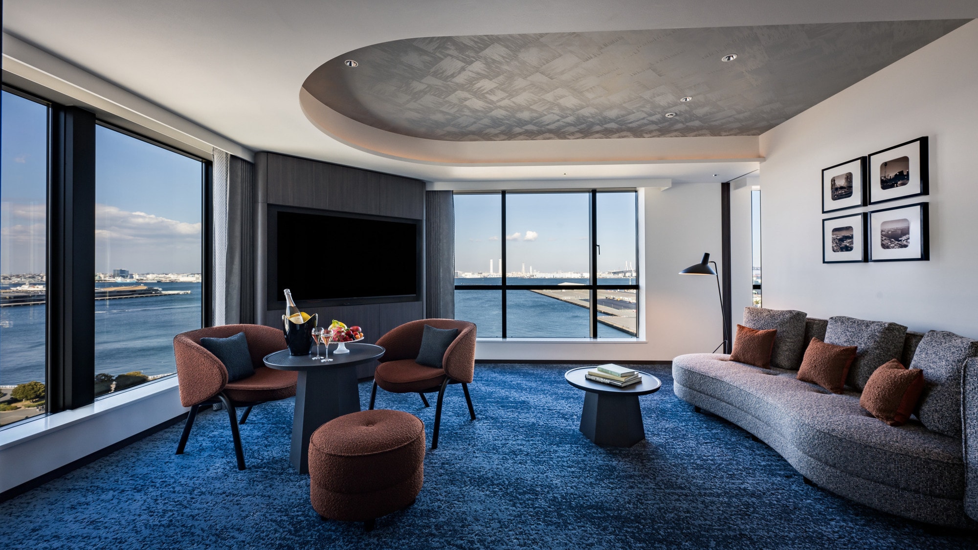 Suite The Gate Twin (example)