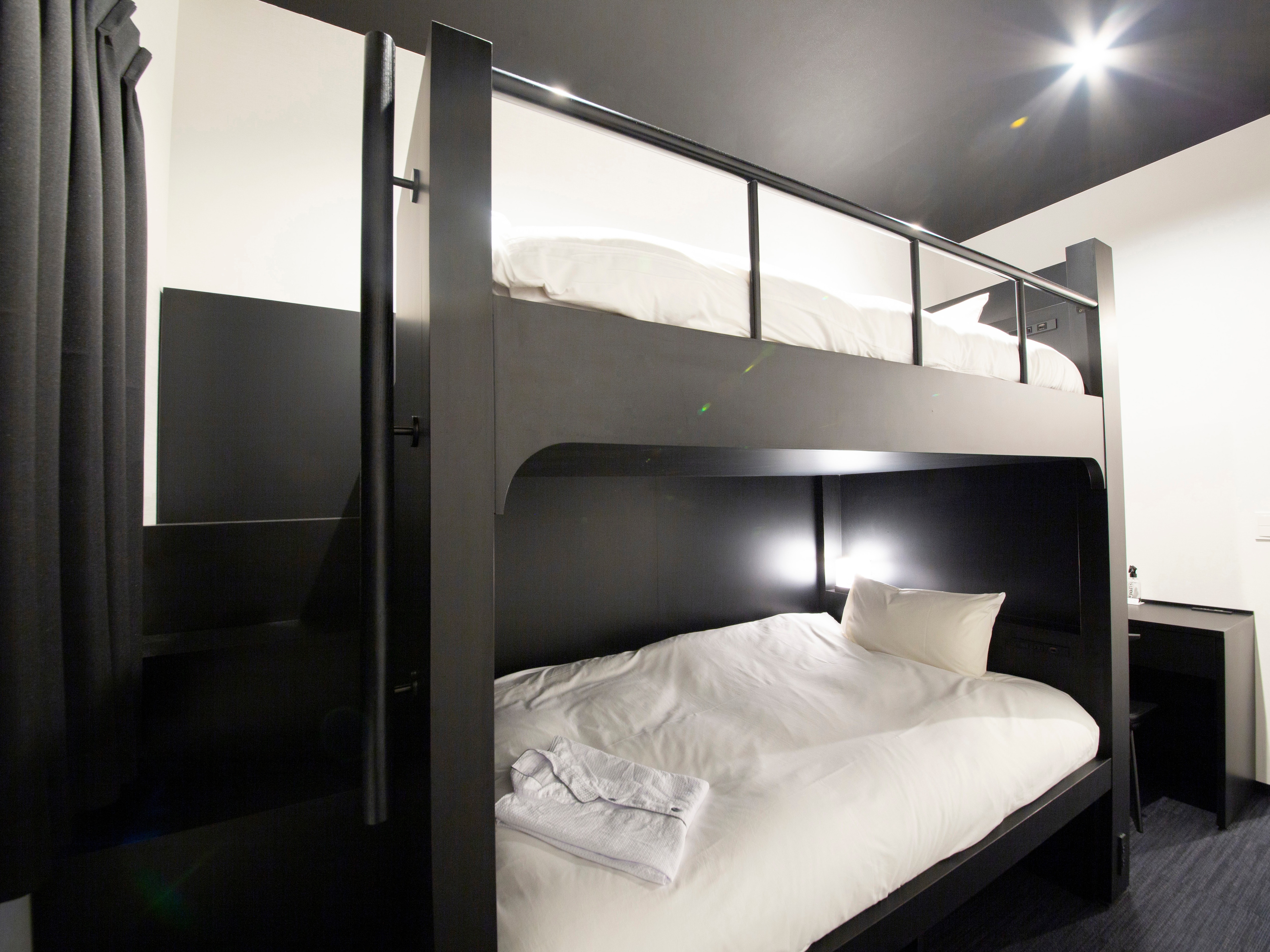 [Guest room] Bank twin