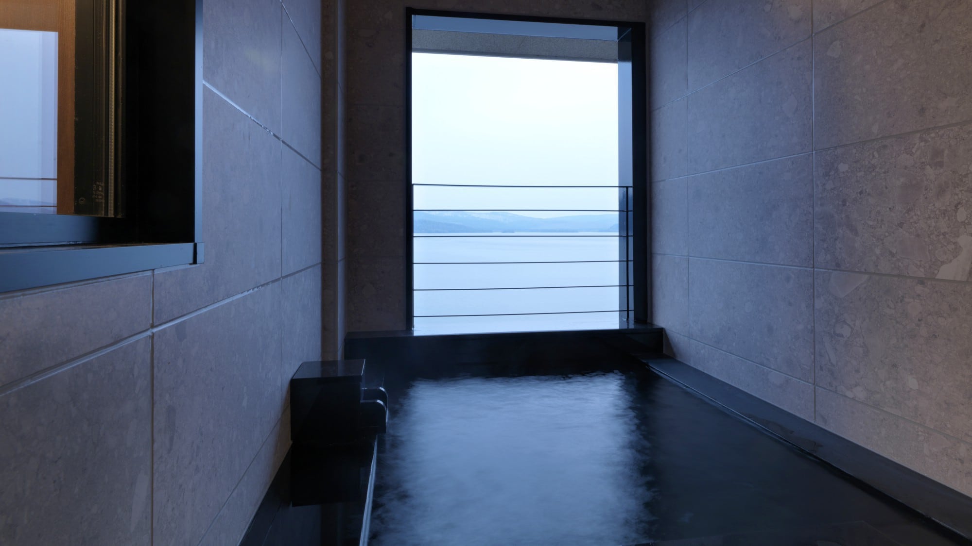 [Annex/Miyabi] Special observation room with hot spring/hot spring observation bath. Enjoy the bath while looking at the nature of Akan... *Image