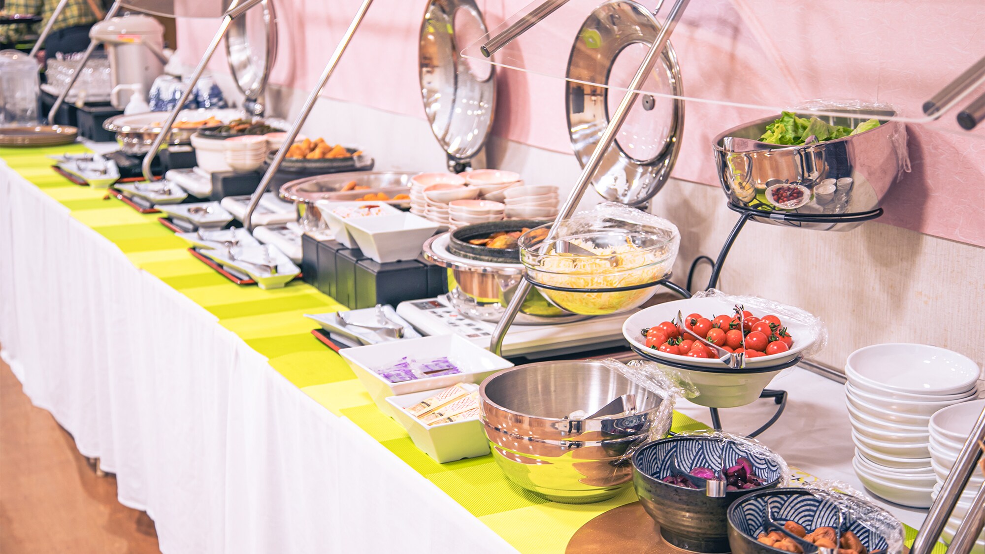 An example of a breakfast buffet