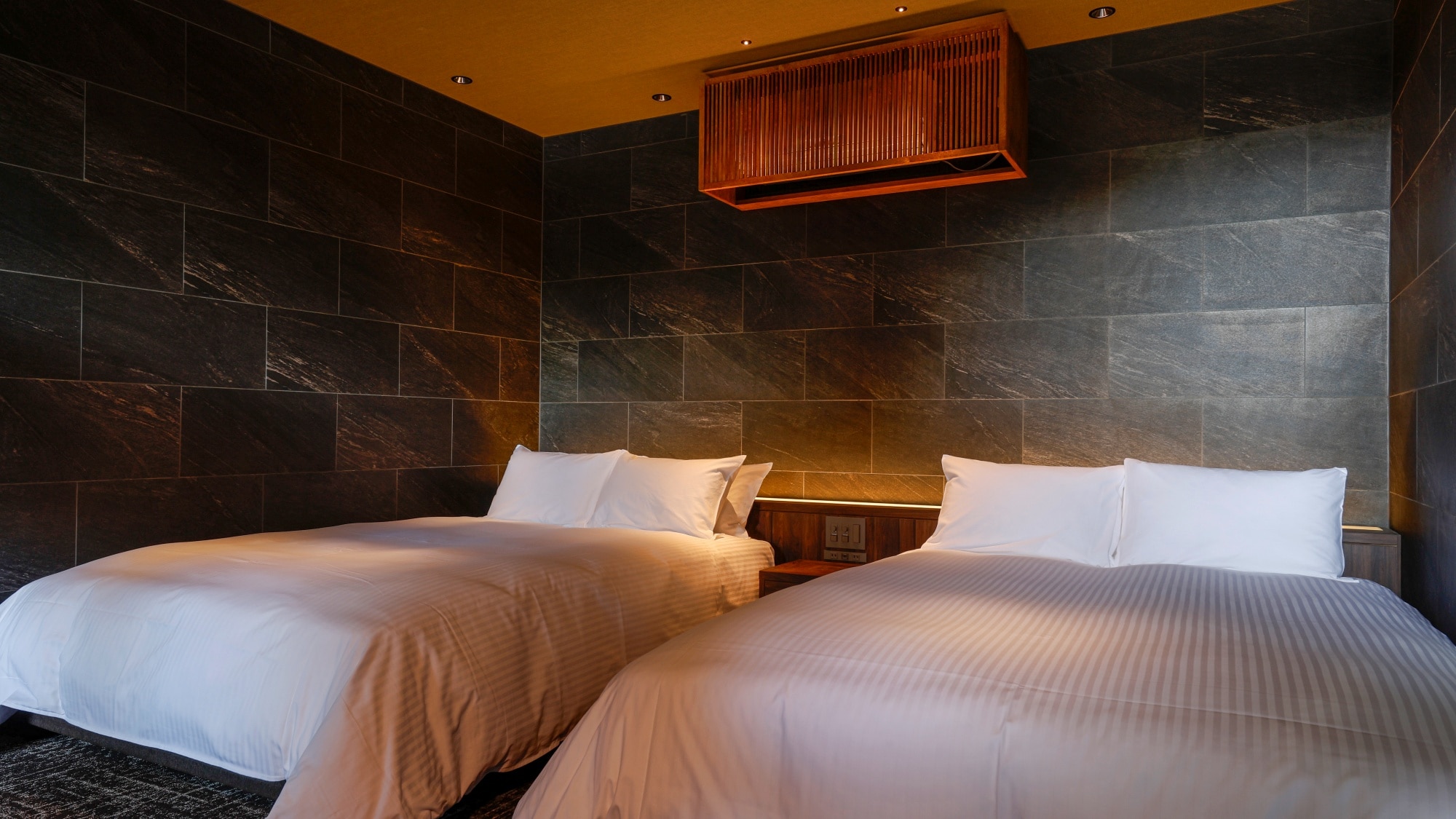 【Dragon 1층】 침실