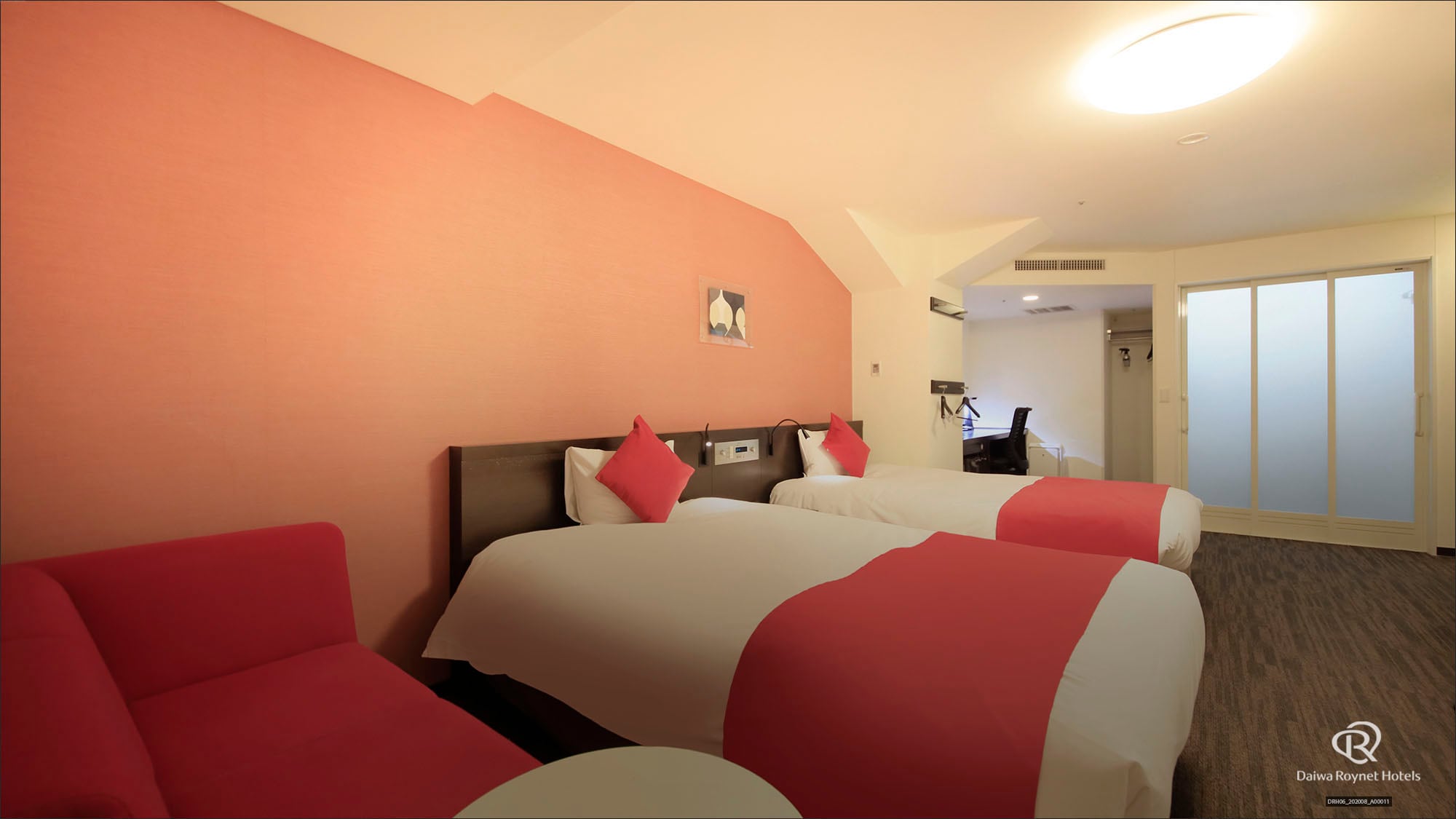 Universal room
