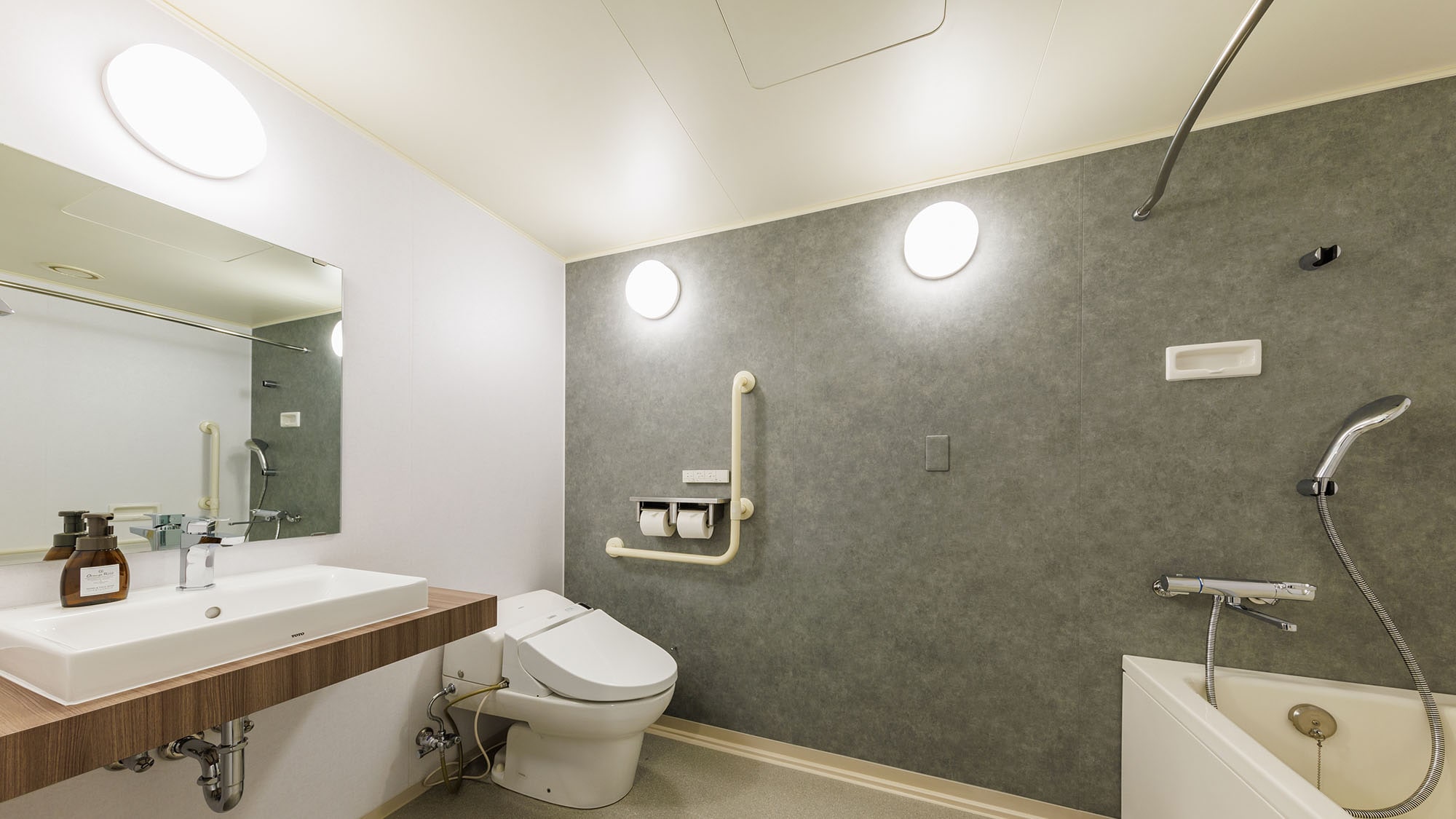 Unit bath/Universal
