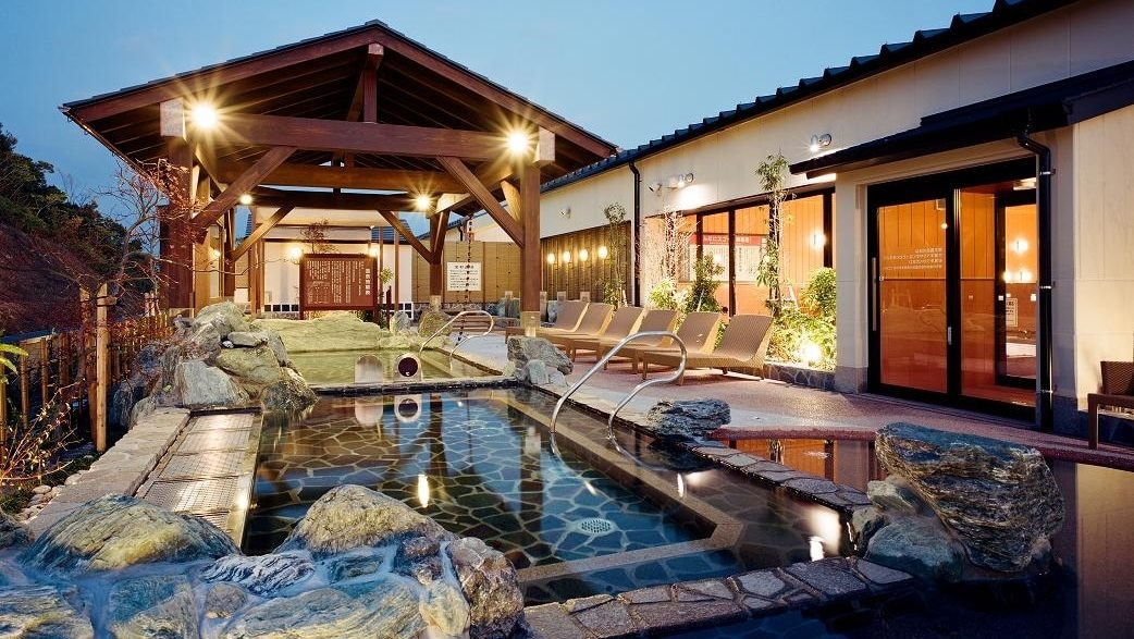 [บ่อน้ำพุร้อนโทเรโทเร: ใช้เวลาเดินทางโดยรถยนต์ประมาณ 5 นาที (มีบริการรถรับส่งตามตารางเวลา)]