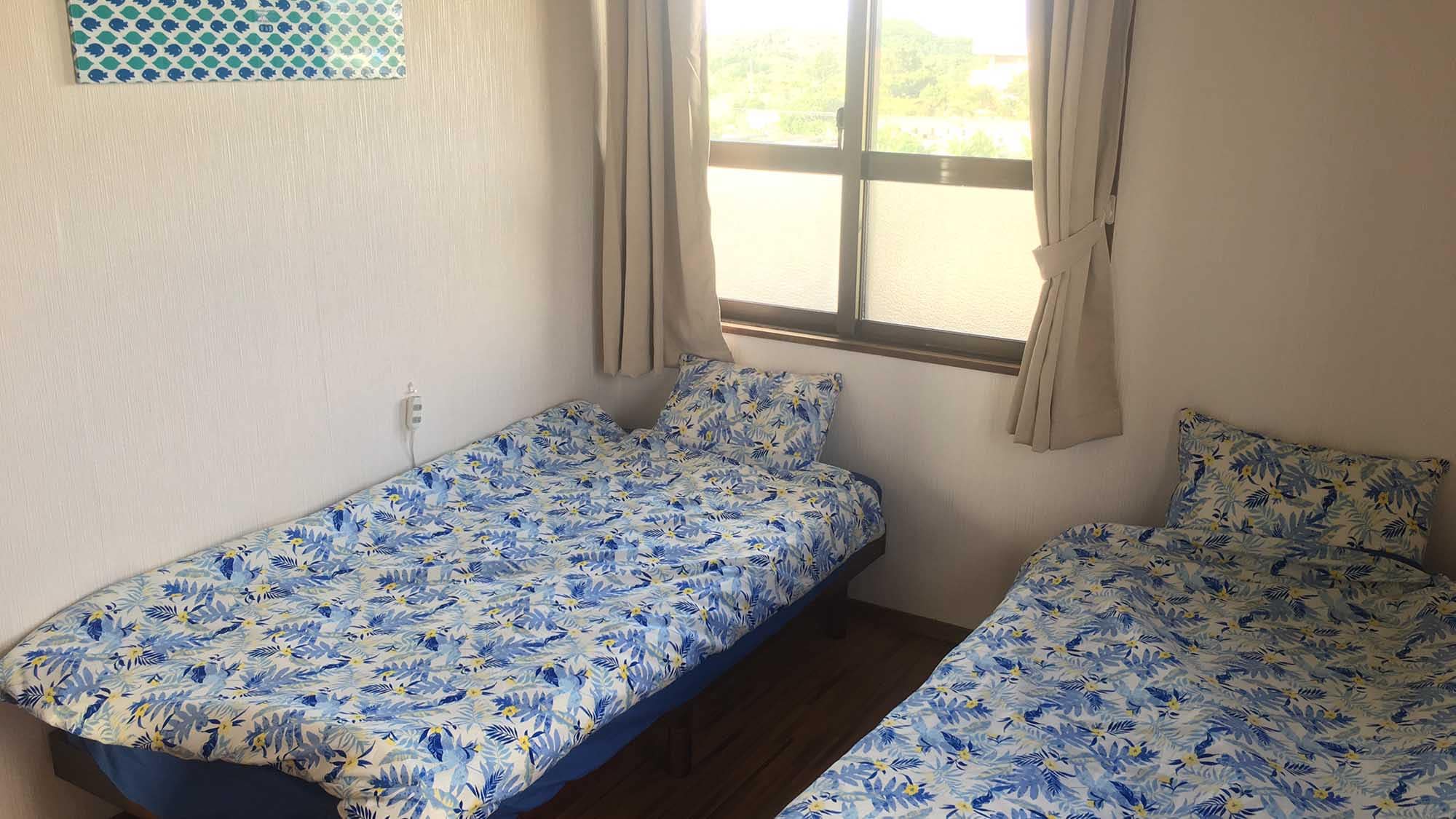 ·Twin room