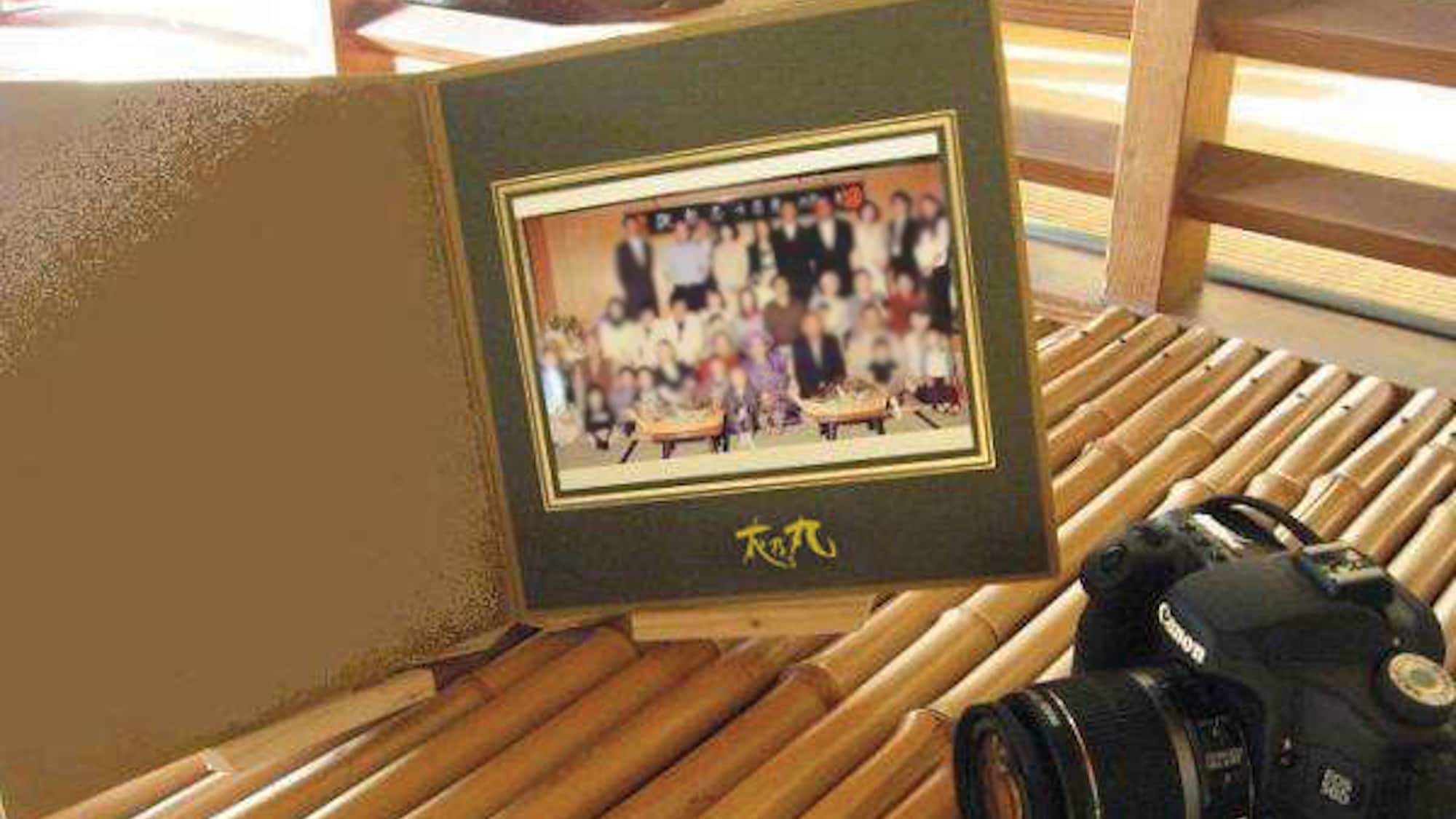 Commemorative photo
