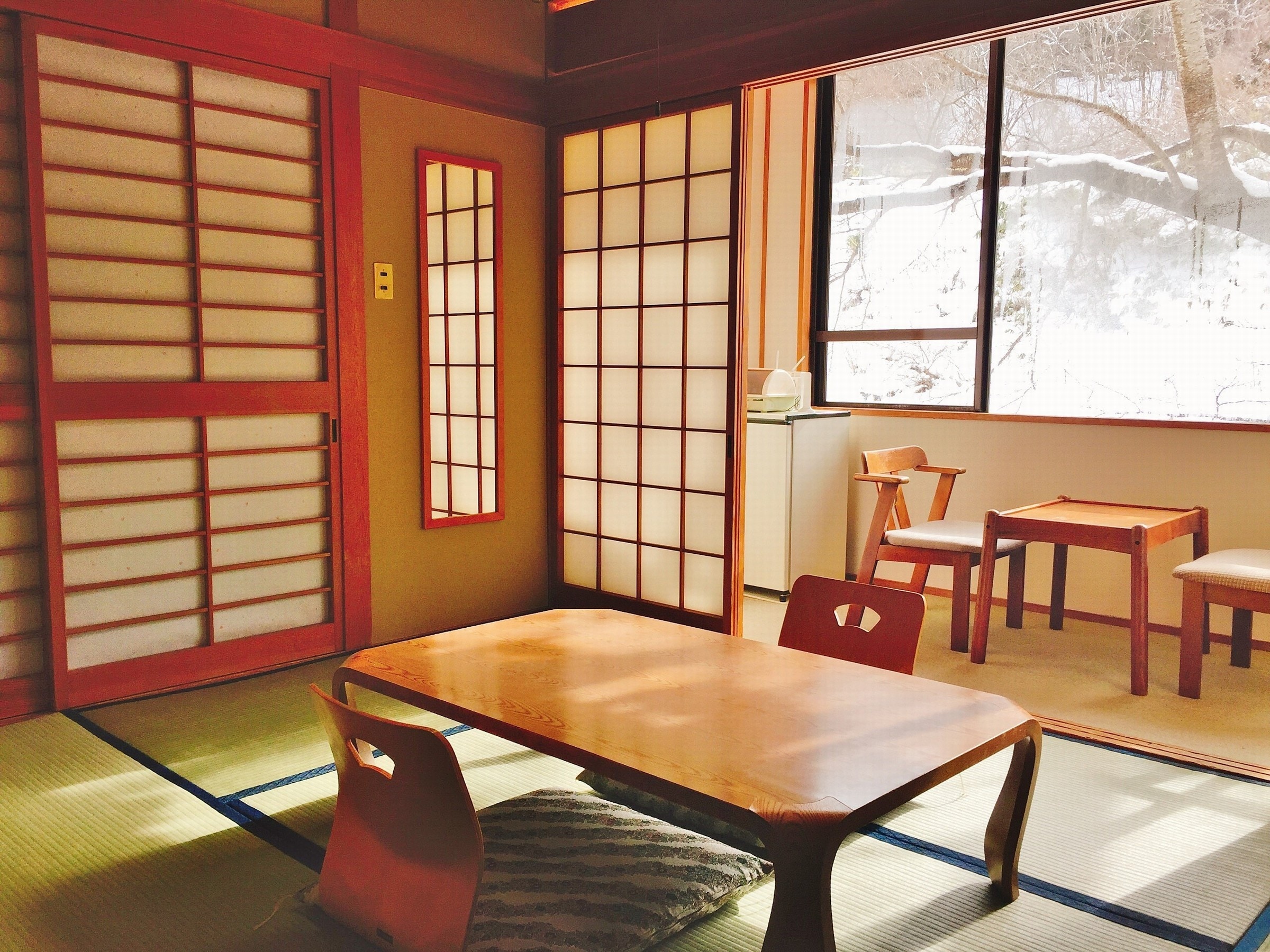 West Wing 6 tatami room with bath and toilet [Winter view]