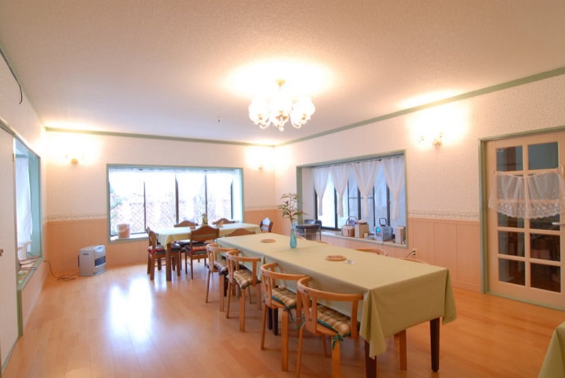 建筑物内部：餐厅