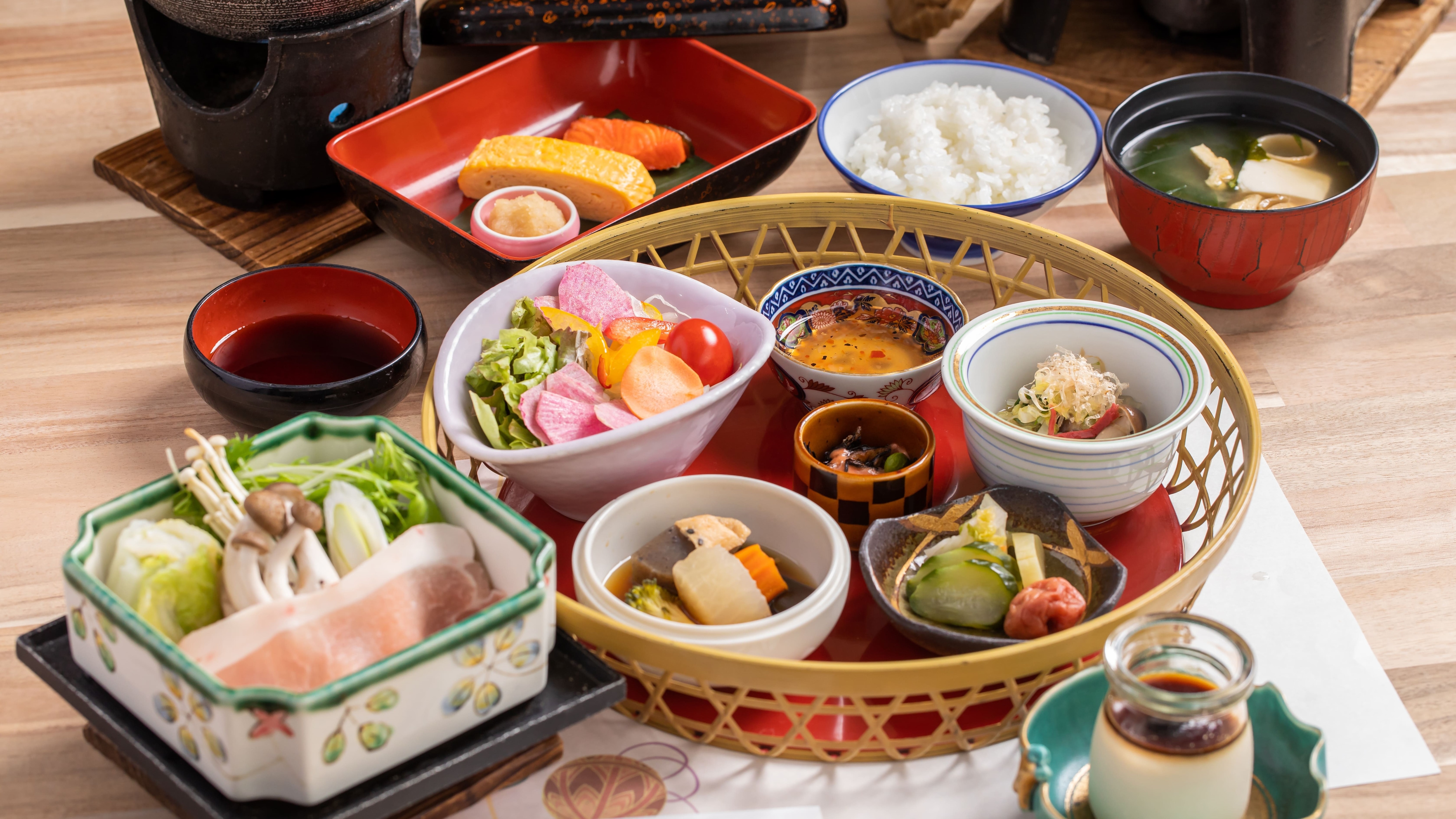 [Breakfast] Japanese set meal
