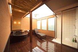 Guest room with open-air bath [Tenmoku] It is a private open-air bath.