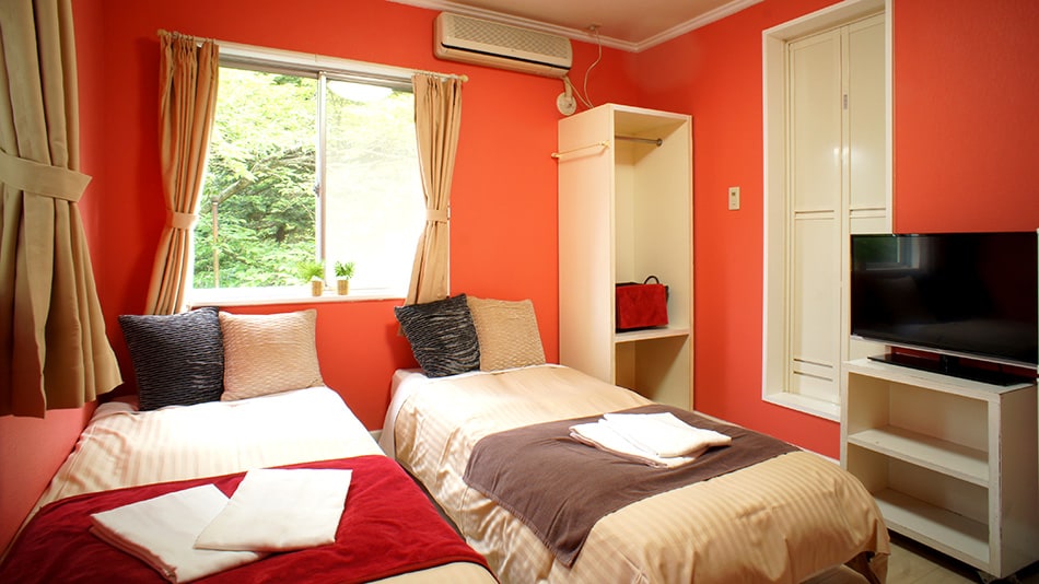 Twin room