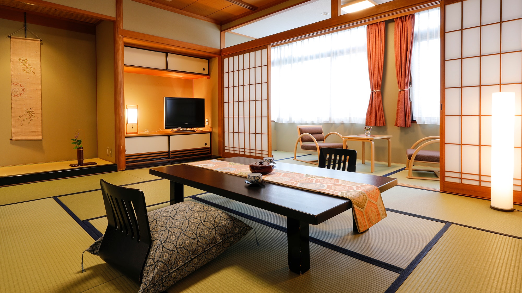 [Japanese-style room 10 tatami mats / no view specified] -Healed by the emotions of Nara-