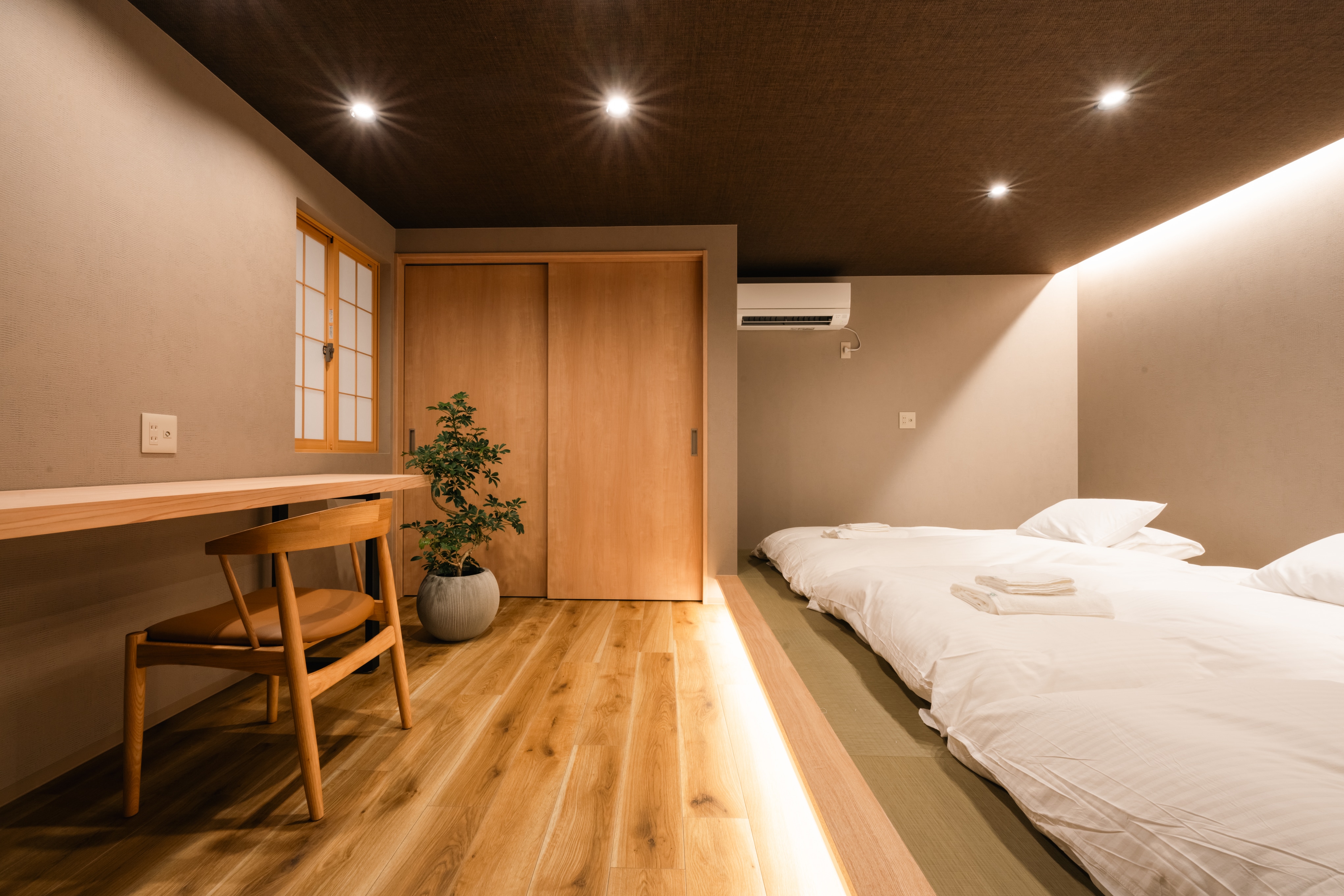 WOOD bedroom