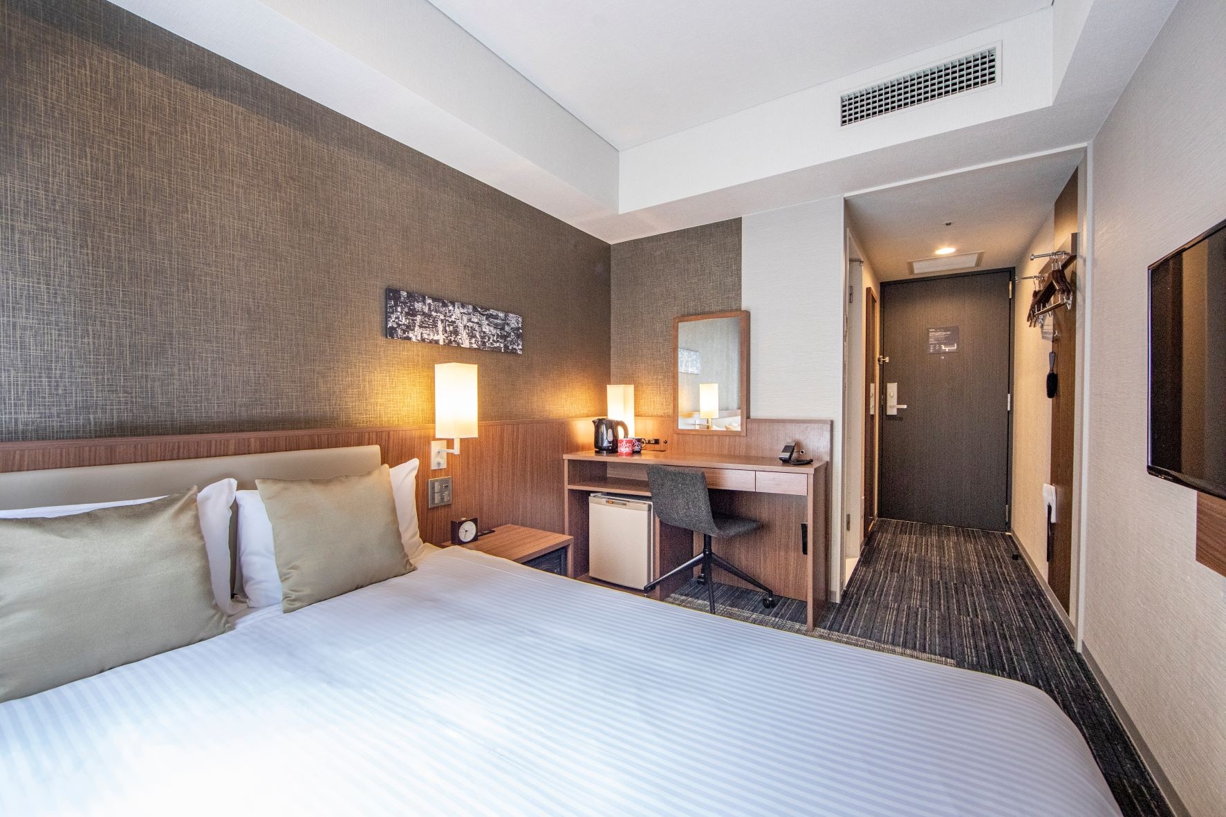 Kamar Double Standar