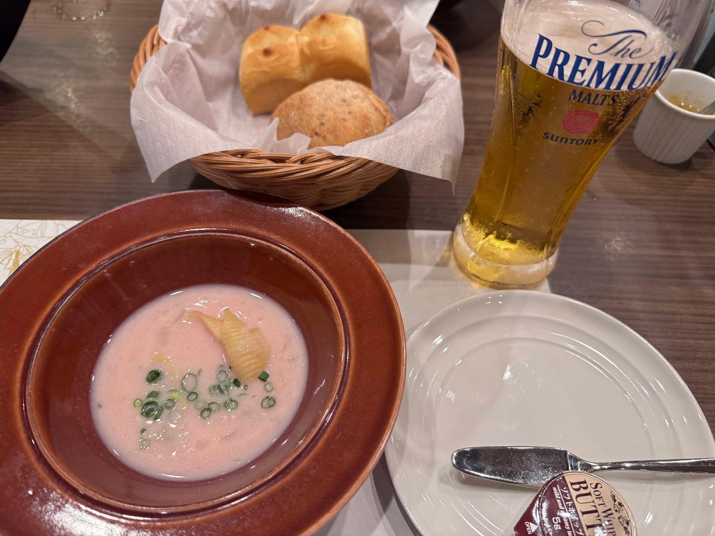 9c37c6d-64d8-470a-b02b-03e17cd94349-1_all_5682.jpg