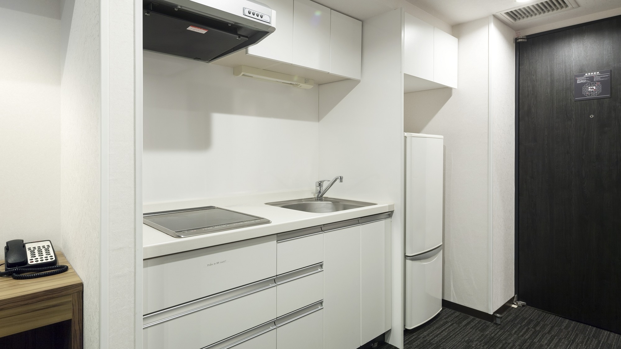 ◆Grand Suite｜Equipped with a kitchen, microwave oven, refrigerator, and washing machine.