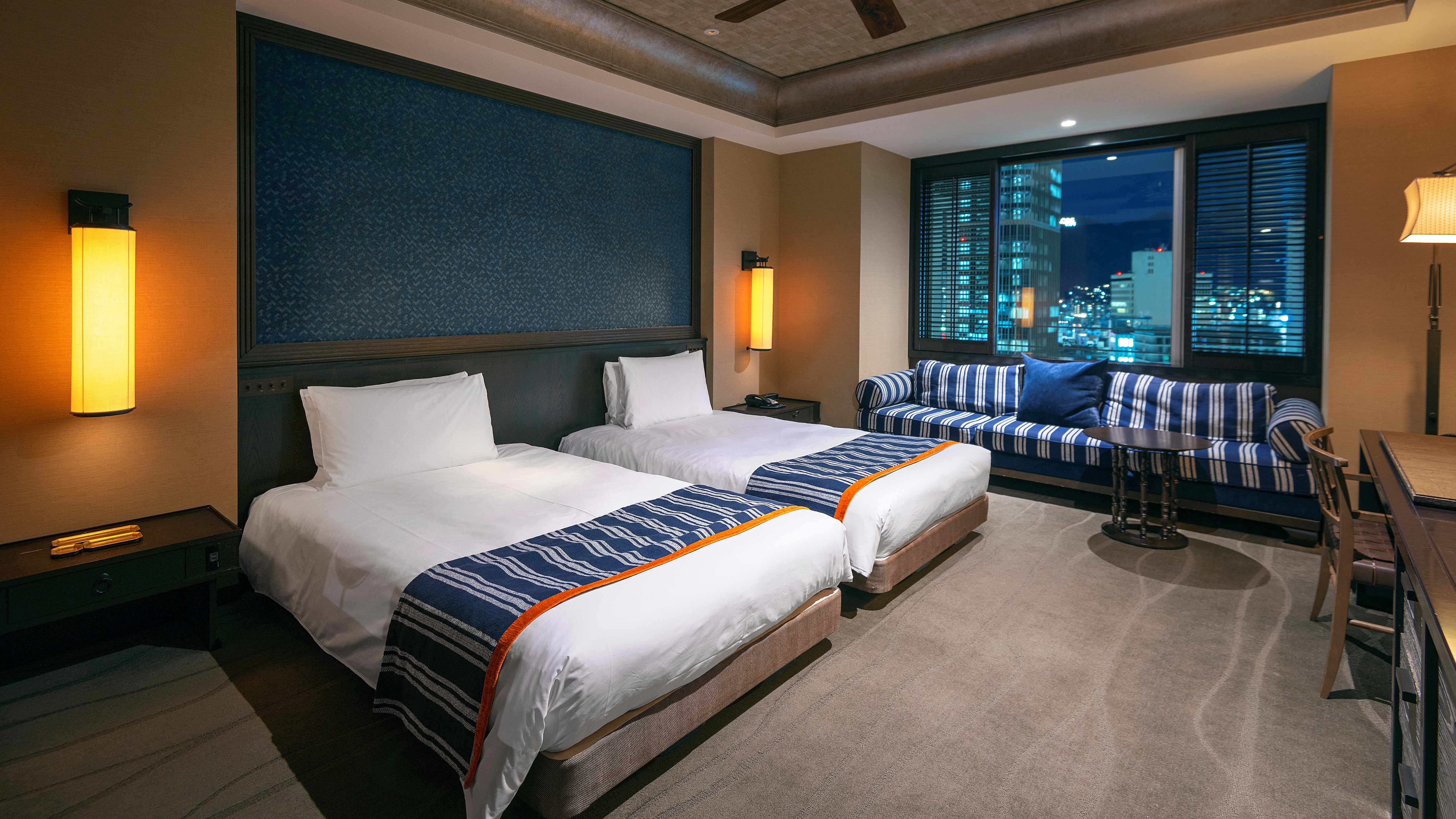 Executive Twin Room, City View, High Floor, Free Minibar