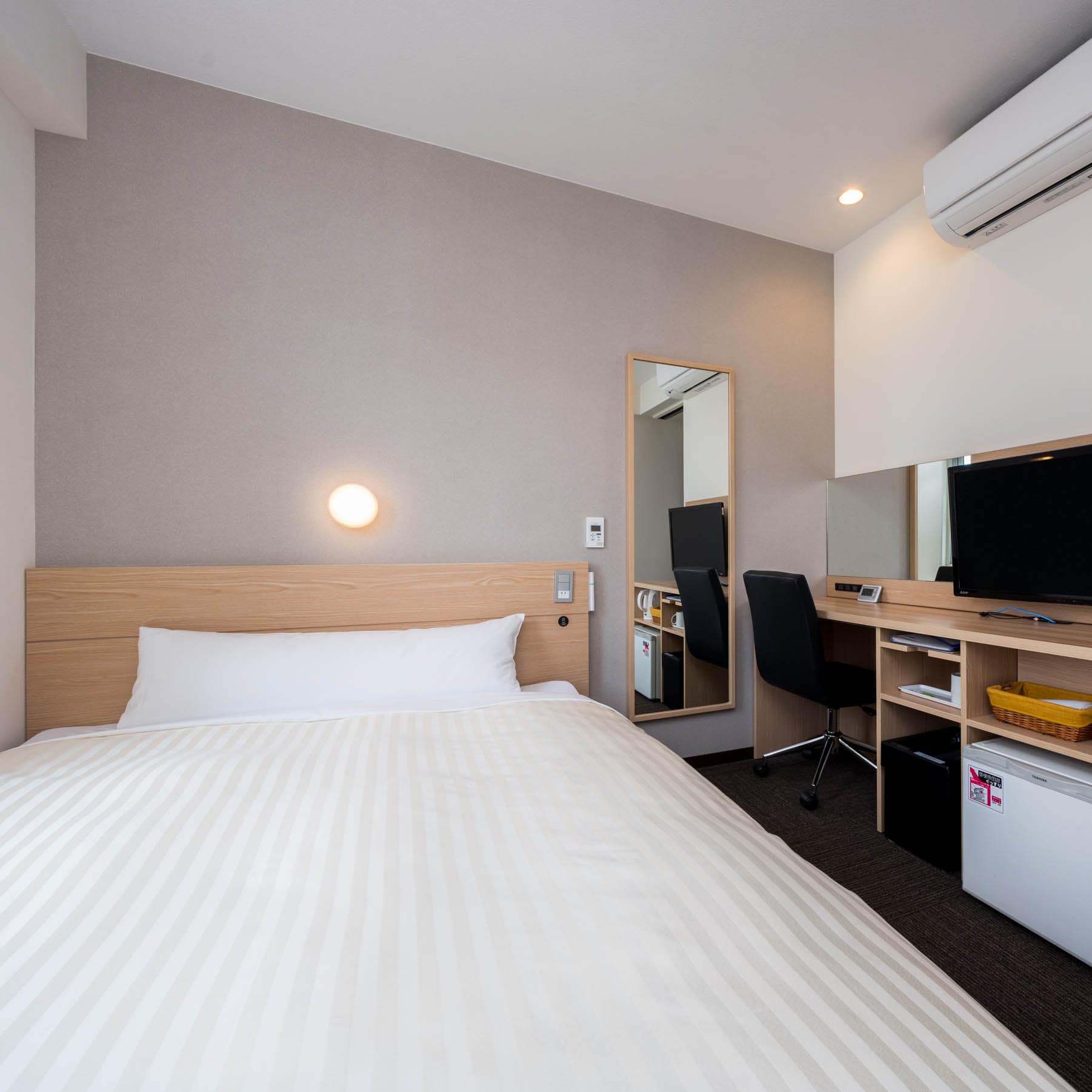 [*Semi-double rooms, all rooms <1500x2000> wide type for a good night's sleep*]
