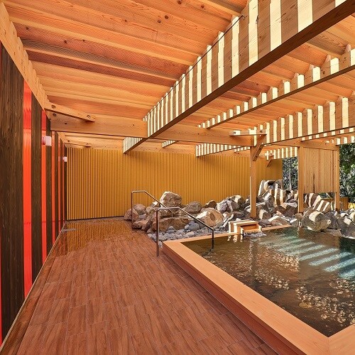 [Hot spring] Indoor bath and 3 types of open-air baths for both men and women