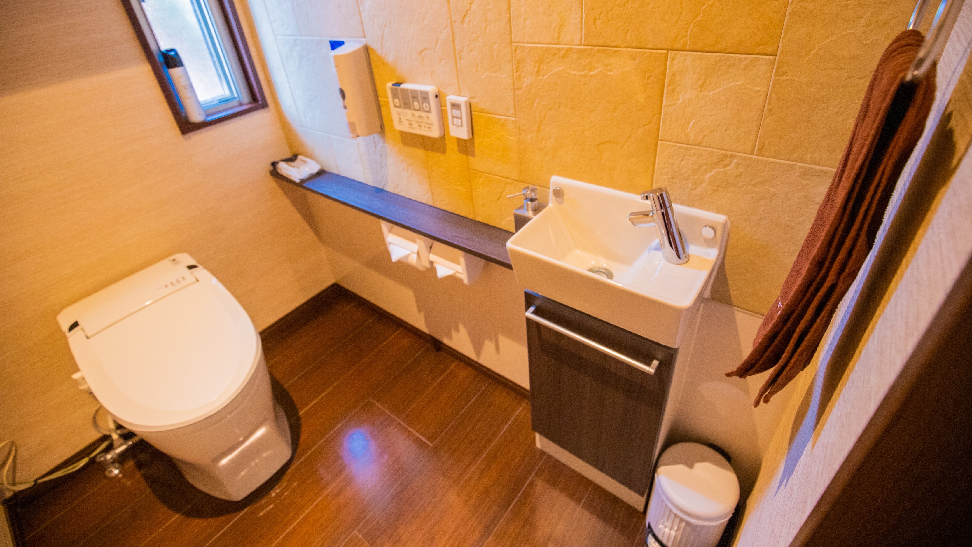 Lampiran: Toilet yang mengutamakan kebersihan