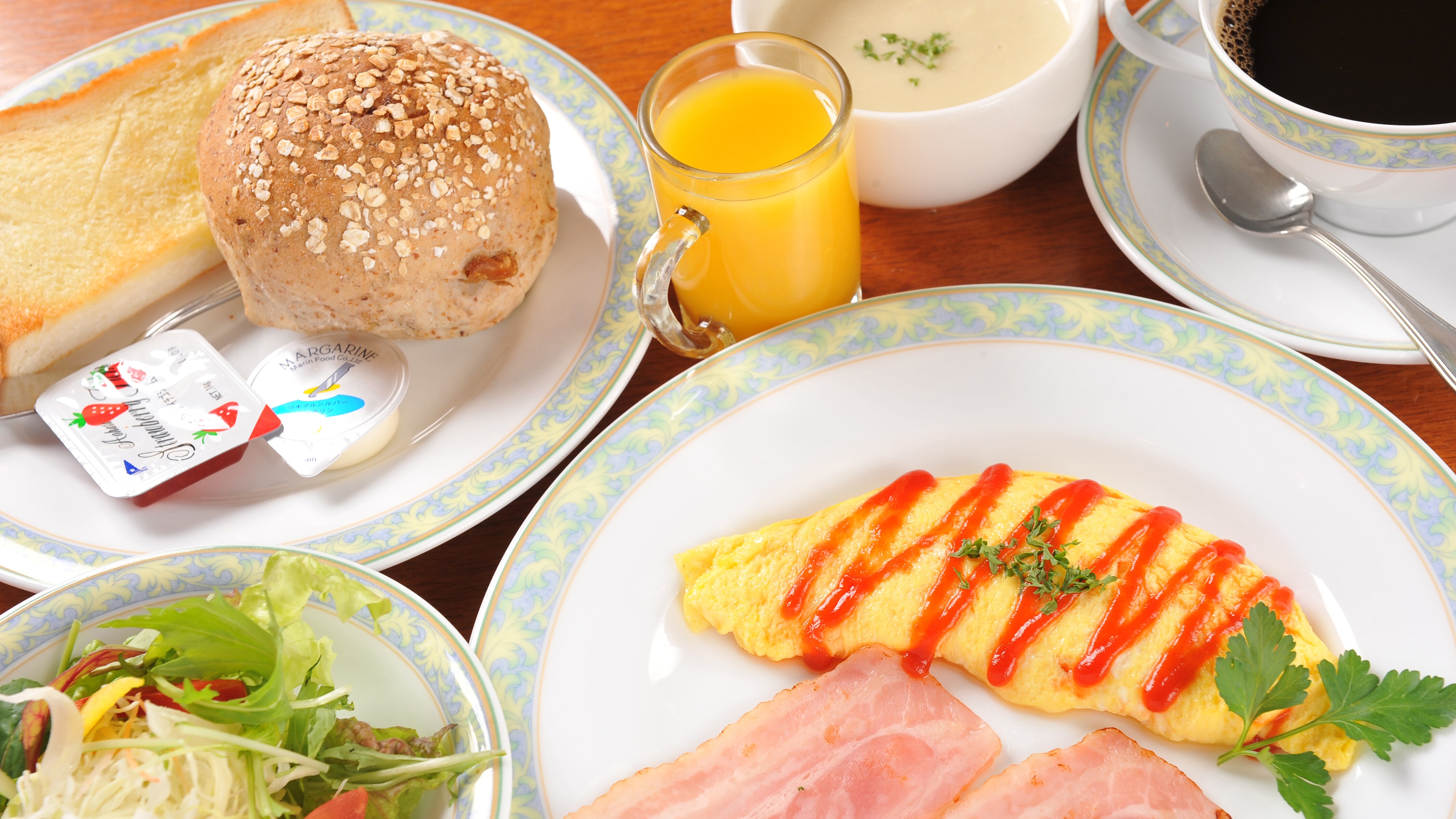 อาหารฝรั่ง ￥1,210 ประเภท: ไข่เจียวฟูนุ่มที่ทำจากไข่ท้องถิ่น