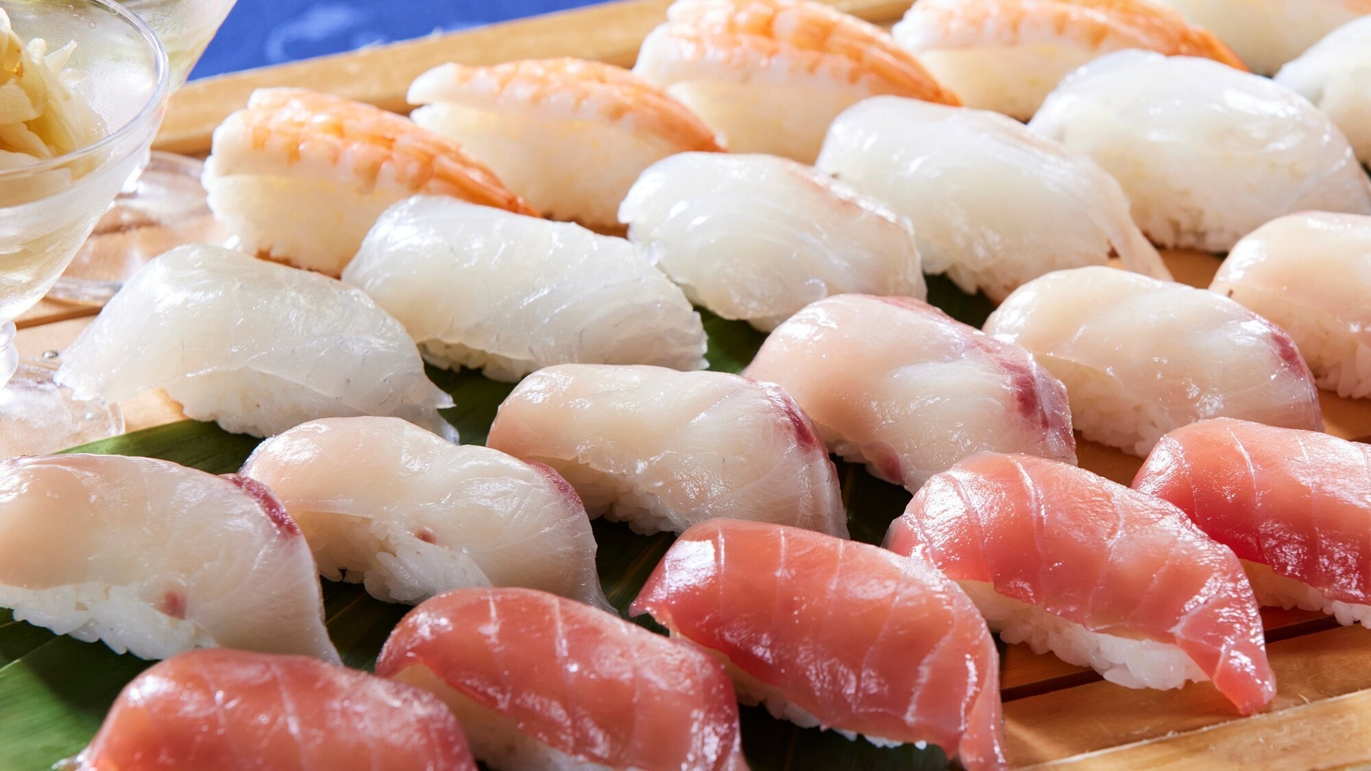 [Excelsior] 4 types of sushi made with fresh fish from Nagasaki (Saturdays and Sundays only)