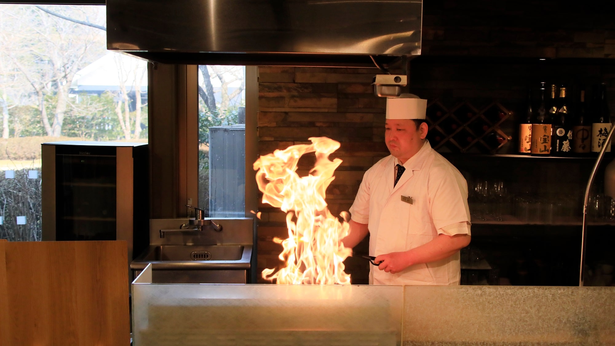 <Hakone Fuga's proud live kitchen>